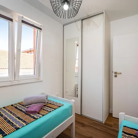 Junior Apartment *